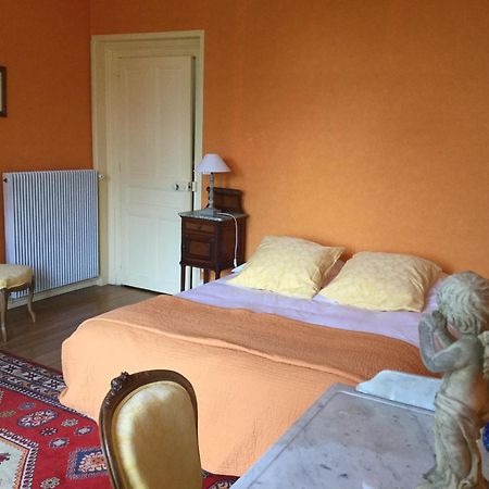 ชาโต เด เซสซาร์ด Bed & Breakfast ลองเฌส์ ห้อง รูปภาพ